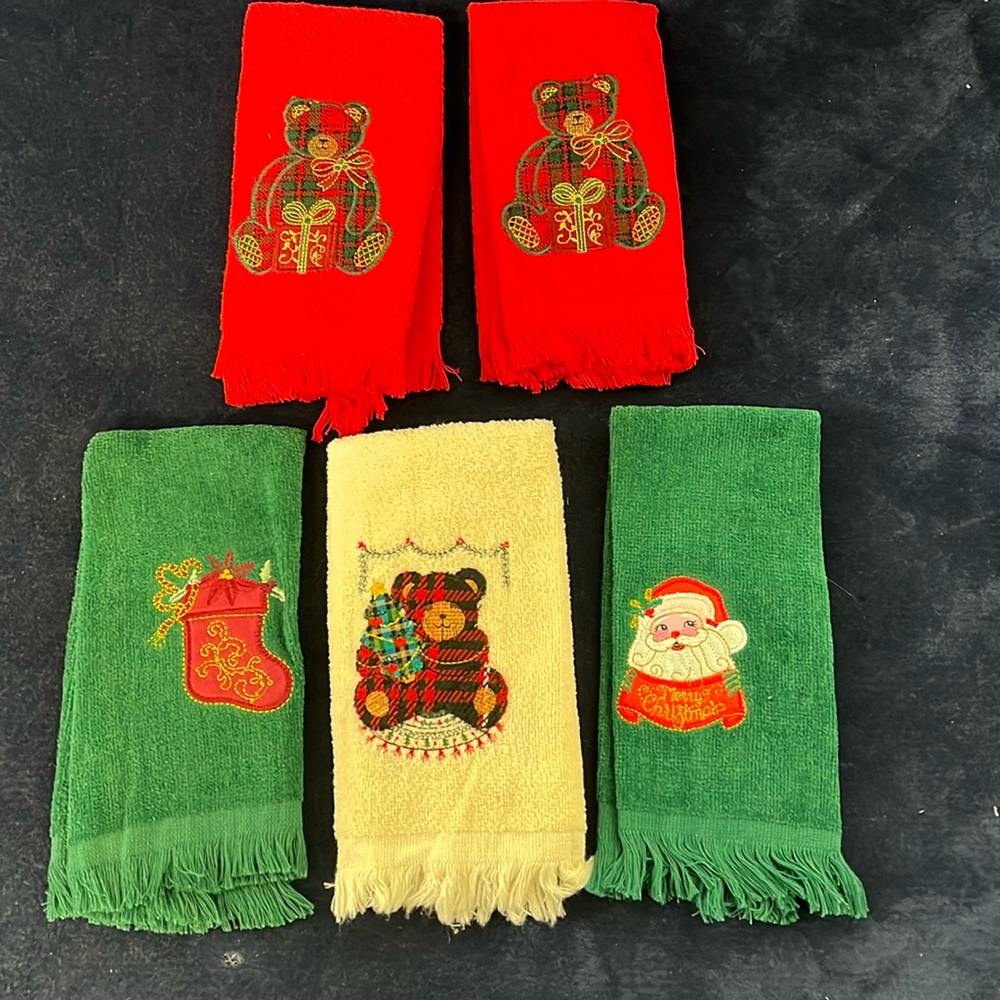VTG Christmas Towels